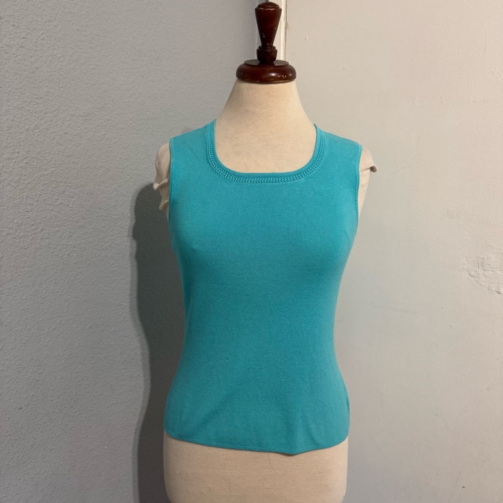 French Laundry Women Turquoise Knit Square Sleeveless Fitted Top Size M
